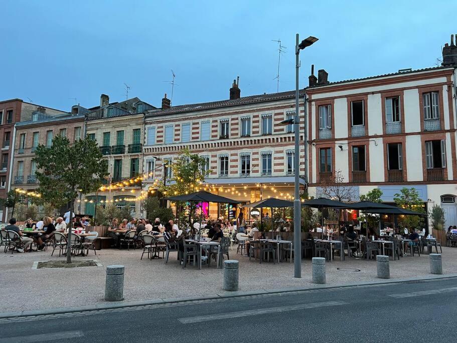 Toulouse : Studio Equipe Au Coeur De St-Cyprien Phòng bức ảnh